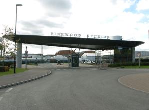 Pinewood Studios to host outdoor screening of La La Land