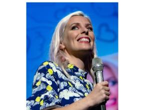 Sara Pascoe - London Palladium by Raph_PH via Wikimedia Commons.