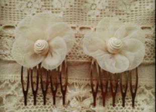 Pick up bespoke bridal accessories at wedding fair