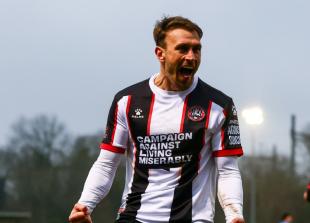 Captain Fantastic! De Havilland brace seals Maidenhead United win at Dover