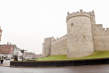 Donald Trump: police in Windsor arrest two for flying drones near castle amid state visit