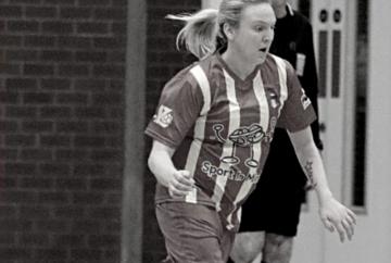 Minute's applause honours former AFC Totton and Maidenhead United player Kath Heath