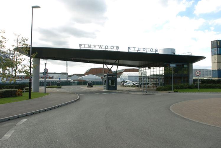 Pinewood Studios to host outdoor screening of La La Land
