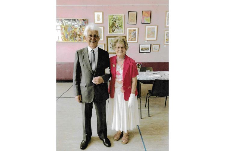 Tributes to RAF veteran who became friendly minibus driver at Burnham Methodist Church