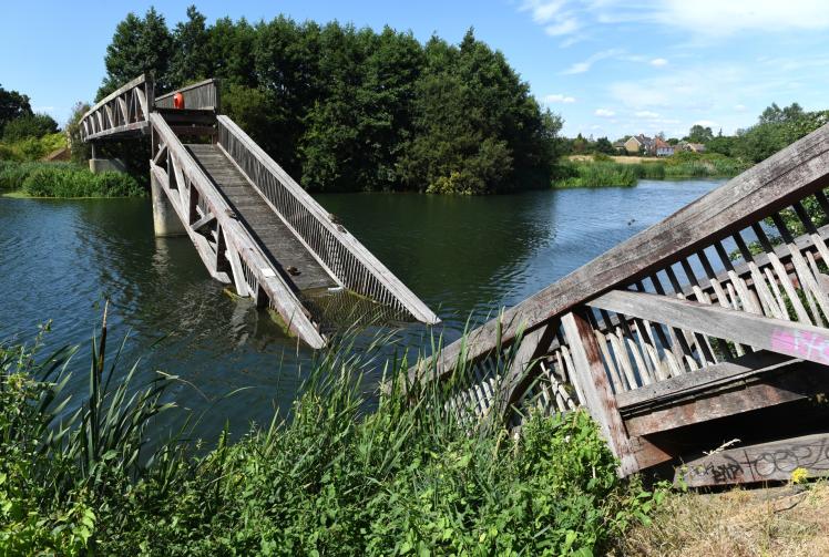 Dorney bridge is falling down