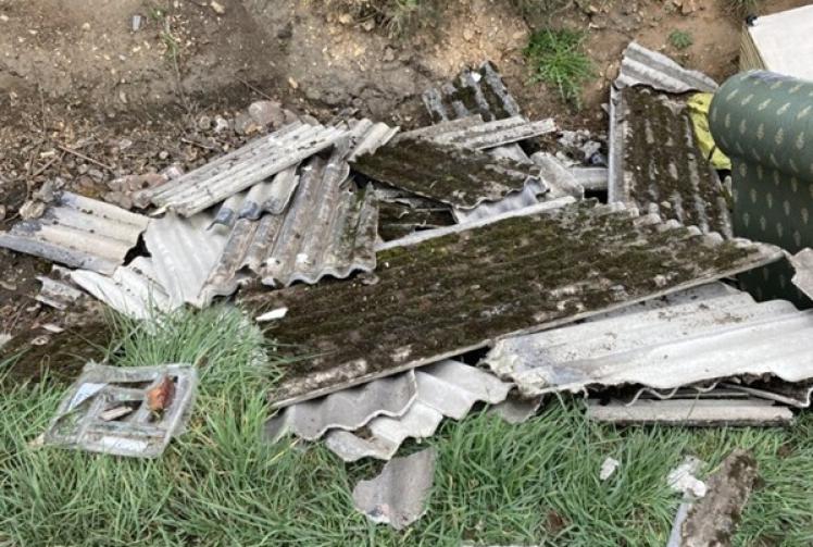 'Reckless and selfish' dumping of asbestos fetches £4,200 penalty