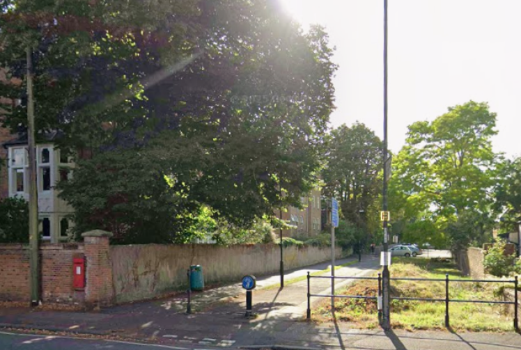 Developer’s ‘misunderstanding’ sees inspector order Windsor footpath be ripped up