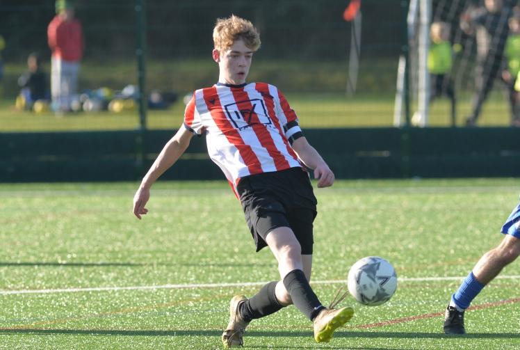 Hornets left buzzing after edging seven goal thriller