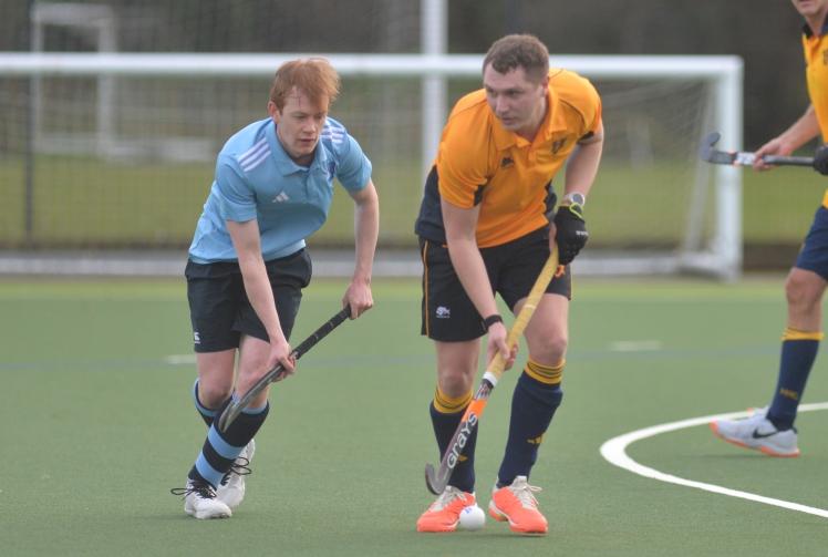 Table-toppers extend lead with five-star display