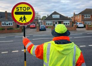 &pound;1,000 fine warning for drivers who don&rsquo;t stop for &lsquo;lollipop ladies&rsquo;