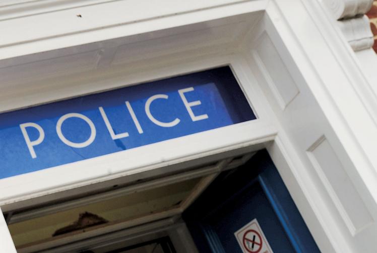 Man pleads guilty to Tilehurst home burglary 
