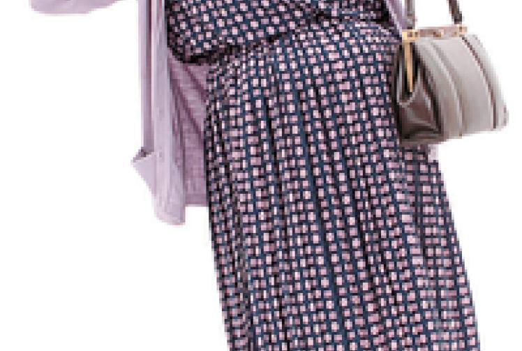 INTERVIEW: Karen Dalton is Elsie Crumpet at TwyFest