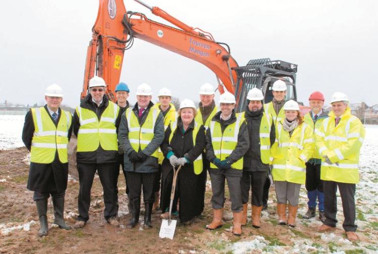 Remember When Extra: Work started on Manor Green School