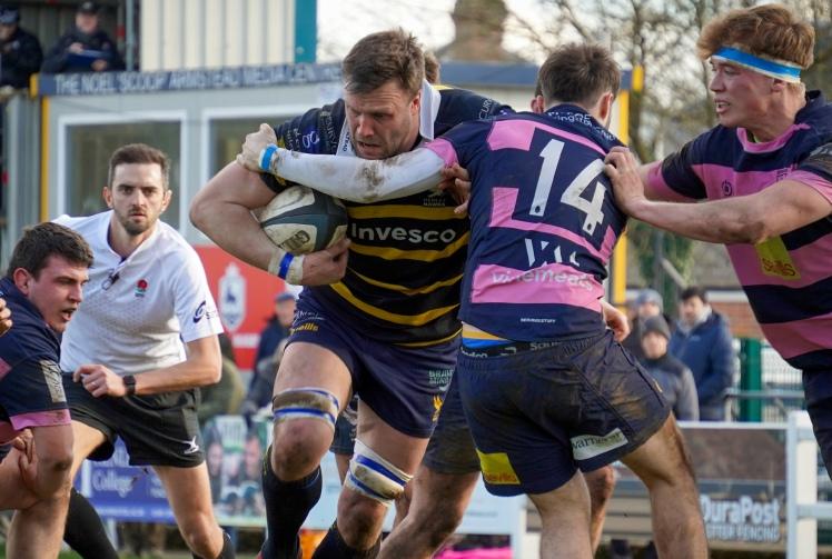 Skipper&rsquo;s brace helps Hawks win crunch encounter